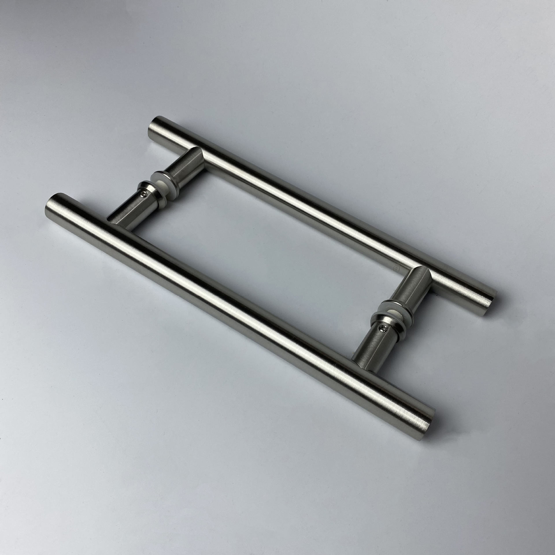 The production process and equipment application of door hardware handles
