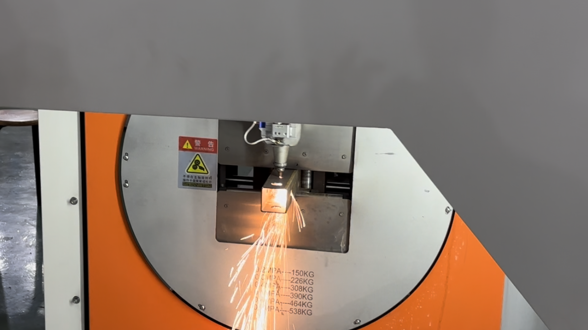 laser plate cutting machine