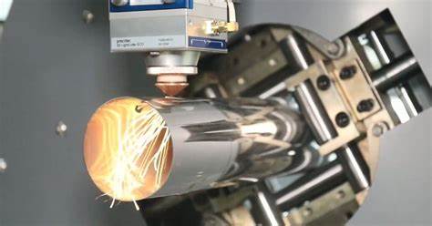 laser pipe cutting machine