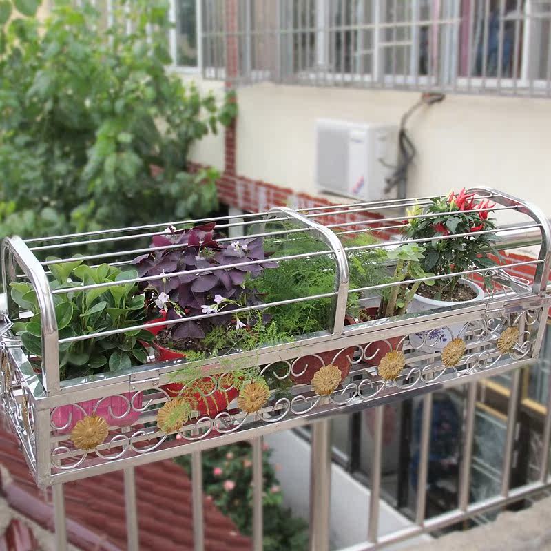 Automatisierter Produktionsprozess für Balkongeländer und Blumenständer aus Metall