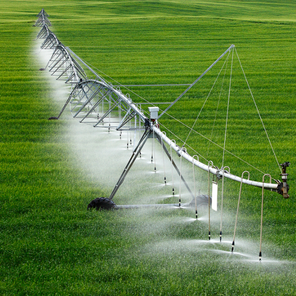 Center Pivot Irrigation Machinery 