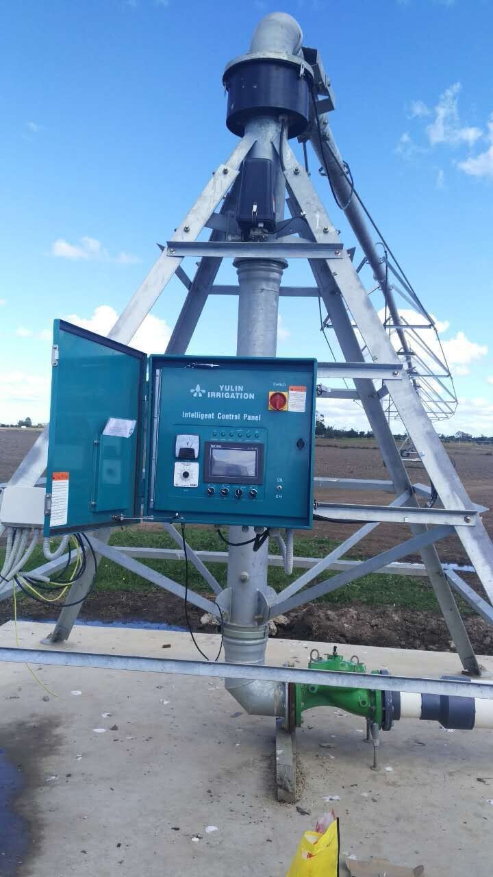 Intelligent panel used for center pivot irrigation machine