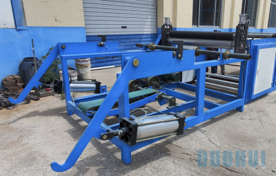 Evaporative cooling pad assembly line manufacturing line