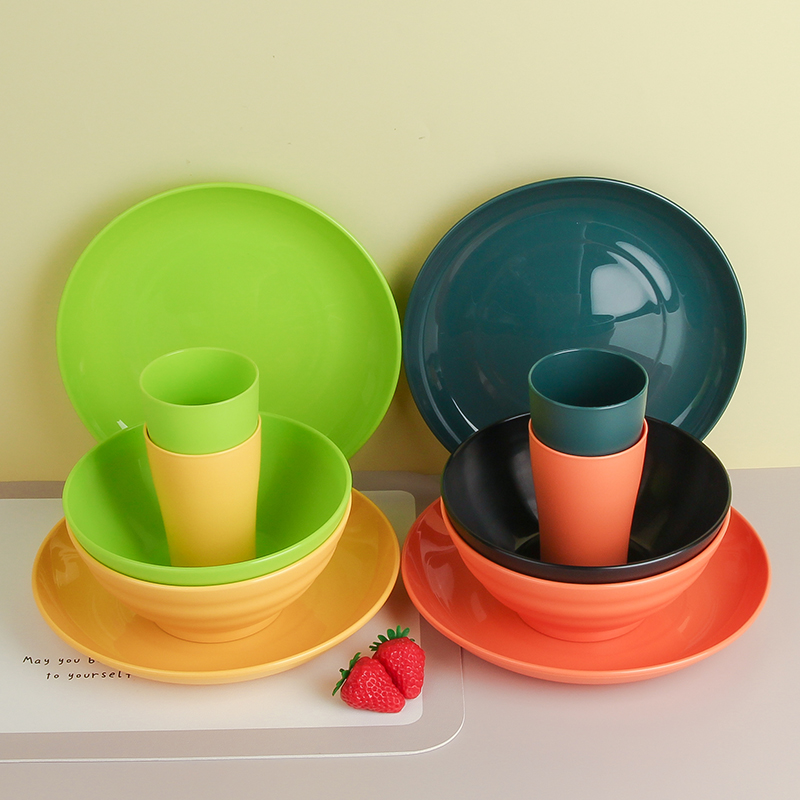 Dinnerware Sets