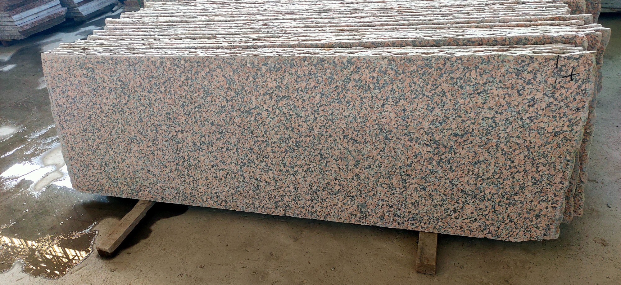 G562 Granite