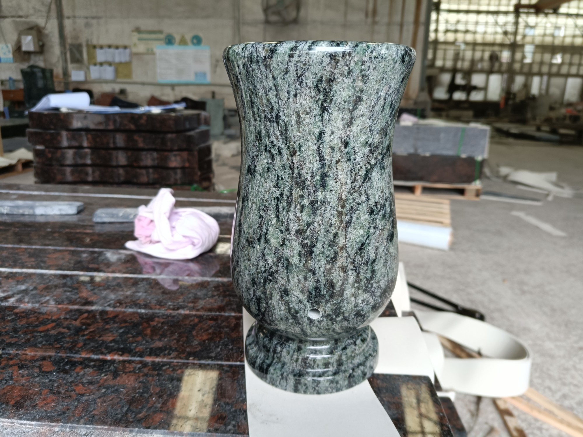 Memorial Accessories Square Granite Vase For Tombstone