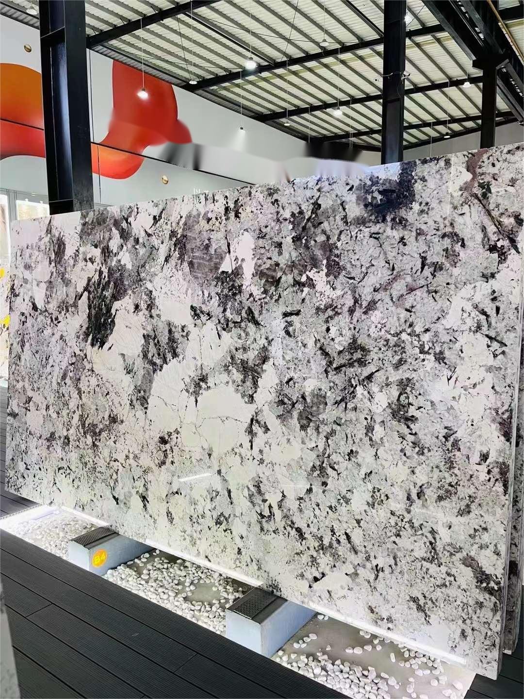 Splendor White Granite