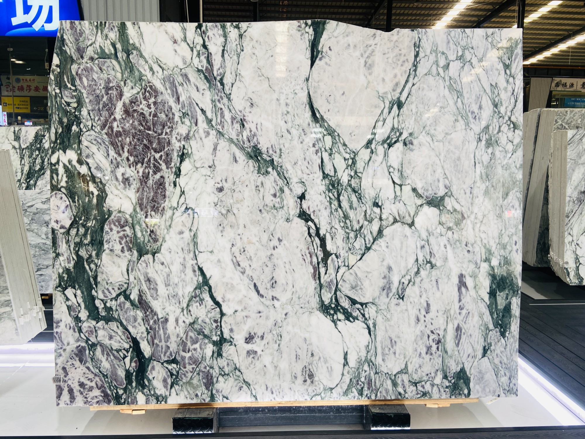 Calacatta Green Marble