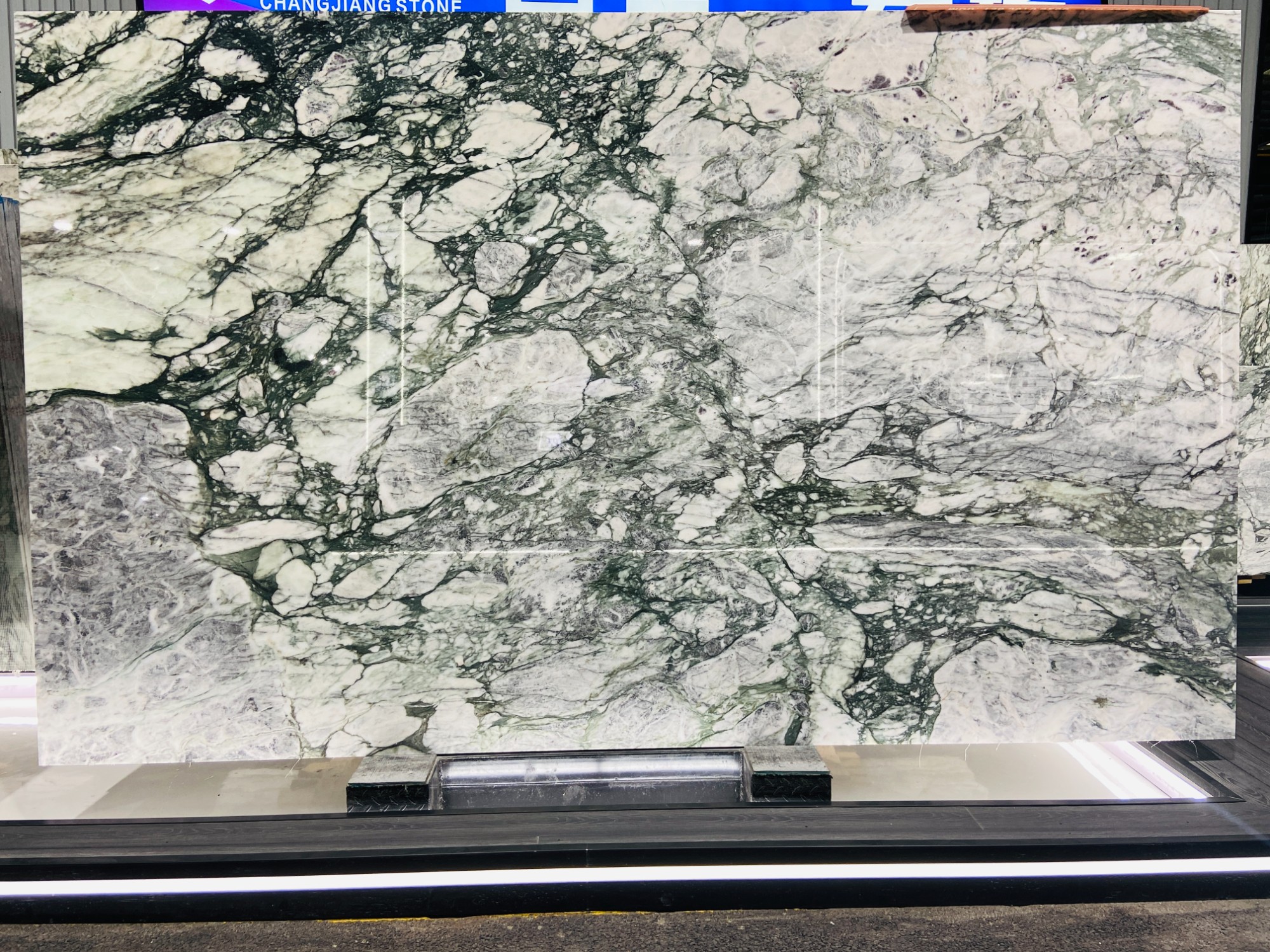 Calacatta Green Marble