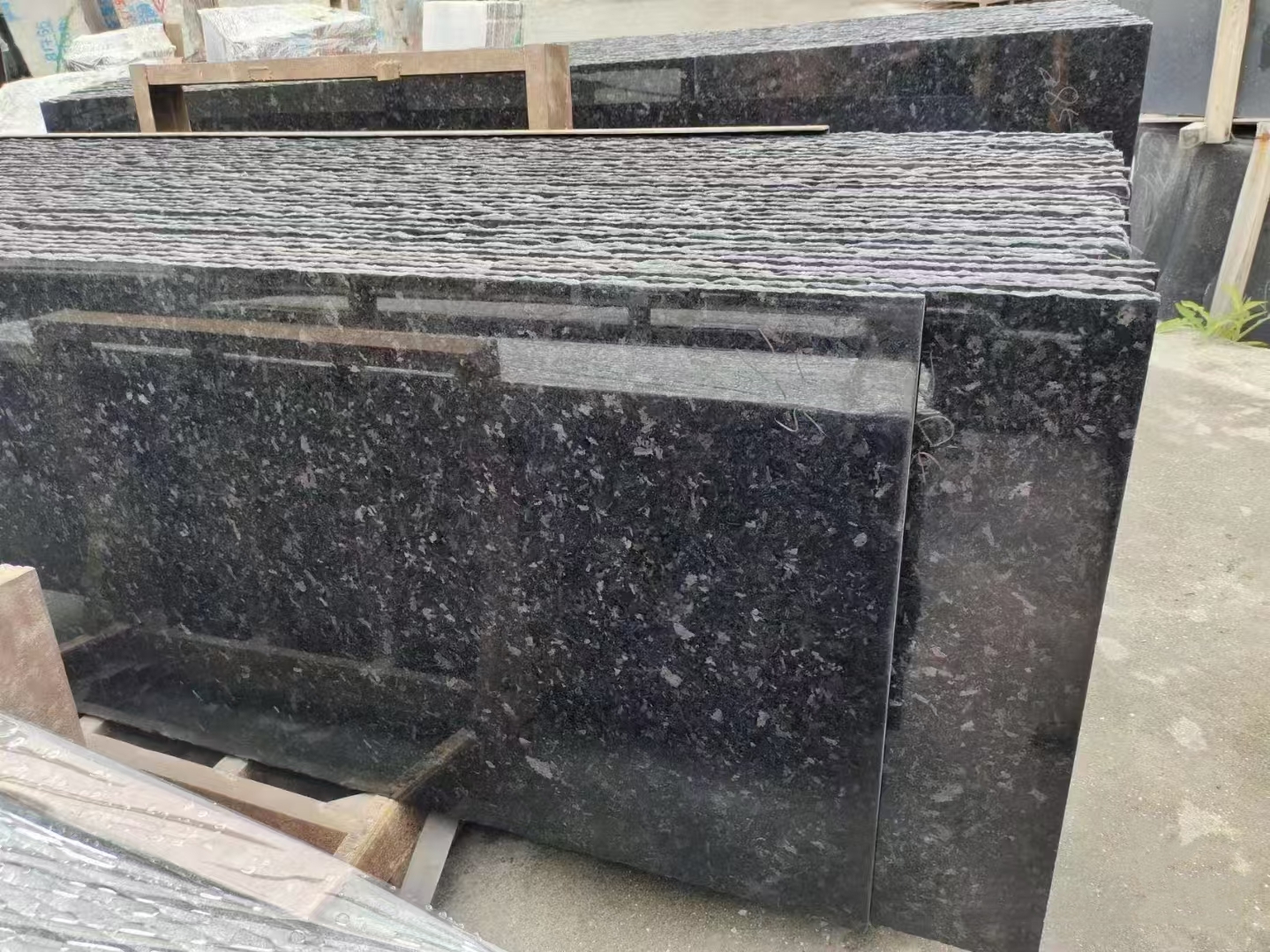 Angola Black Granite-6