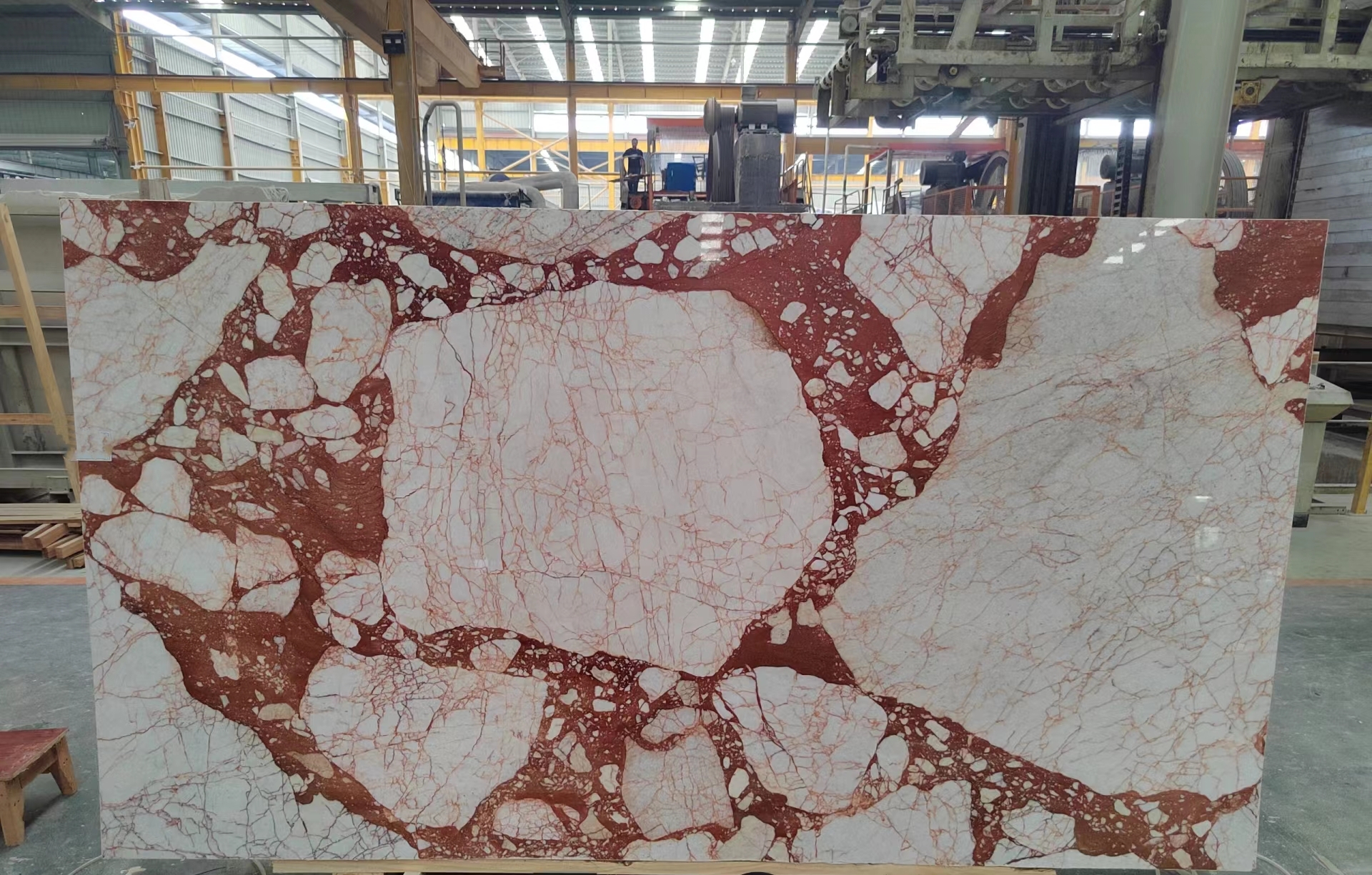 Viola Red Marble