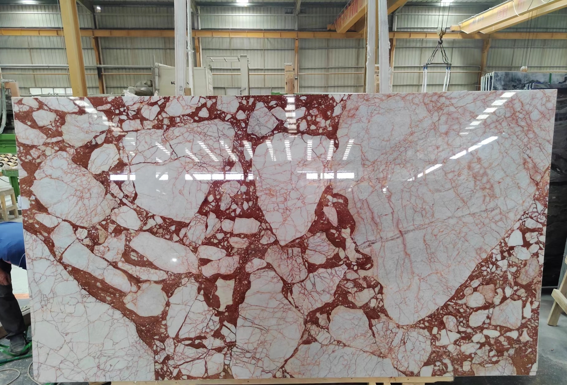 Viola Red Marble