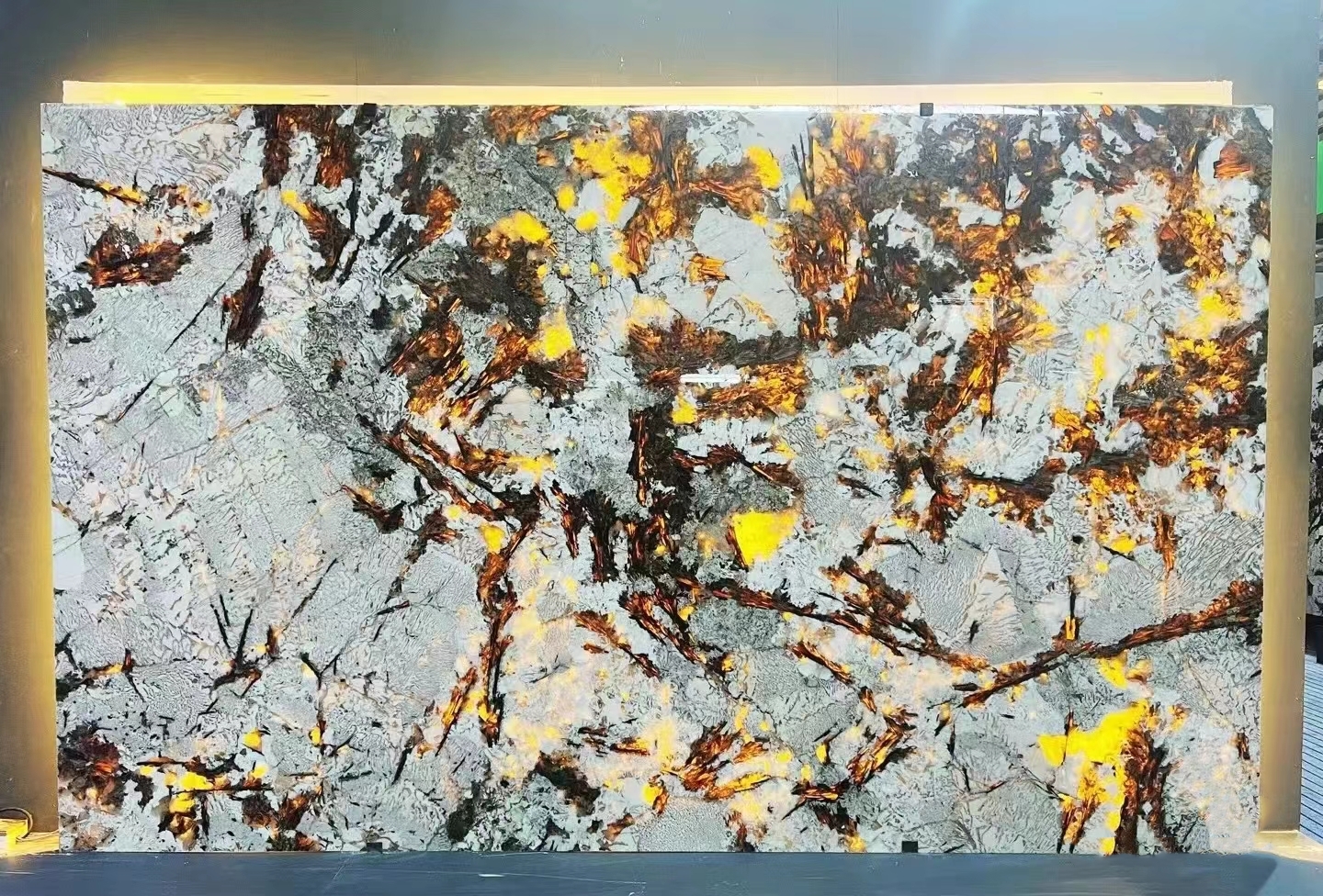 Alpinus White Granite Slabs