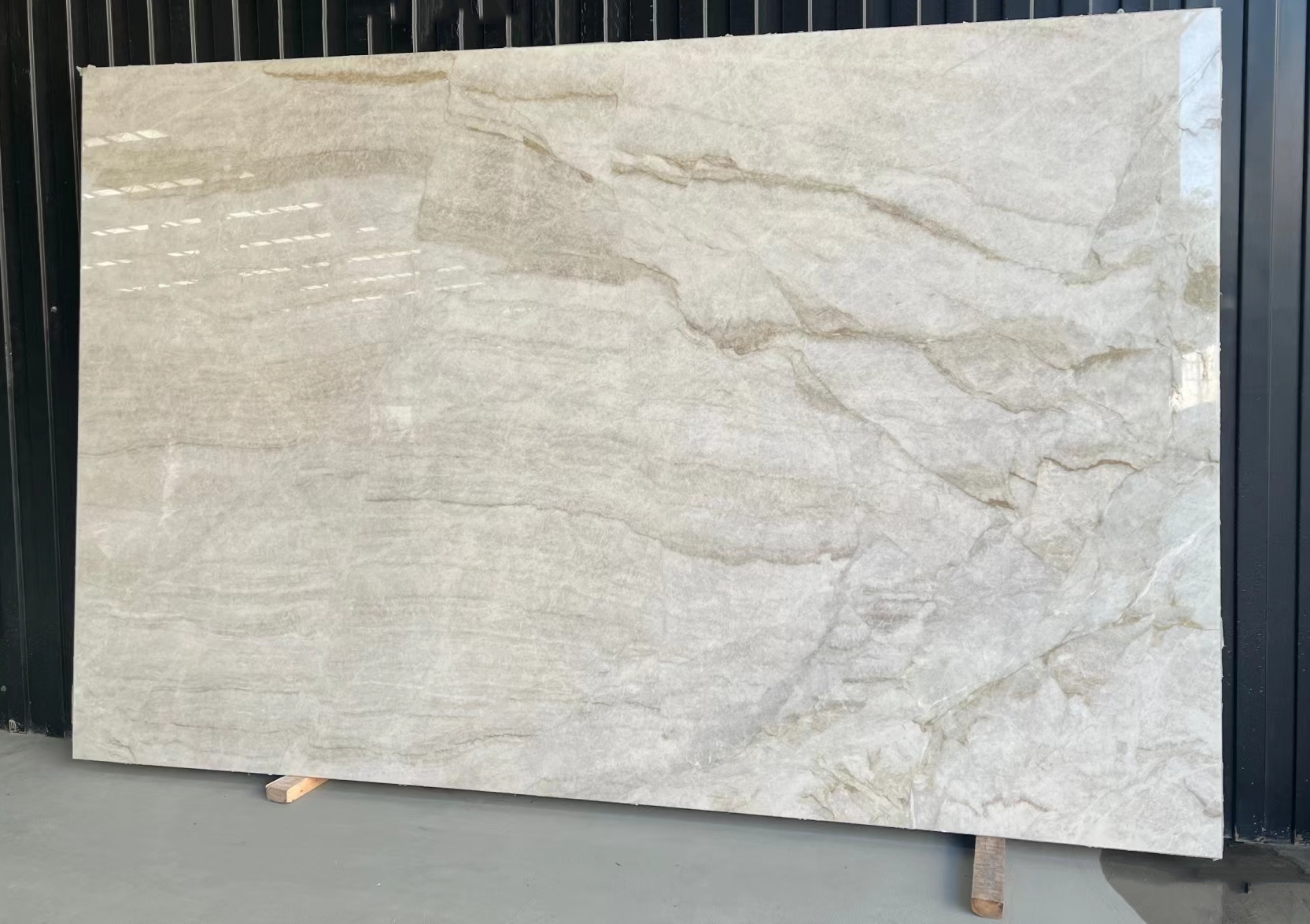 Taj Mahal Quartzite Slabs Tiles