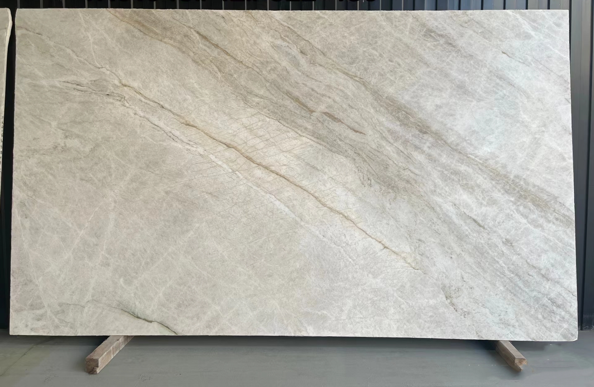 Taj Mahal Quartzite Slabs Tiles
