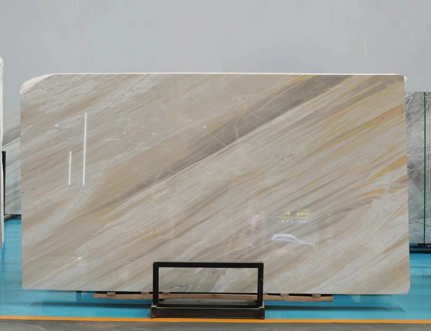 White Earl Marble Slabs Tiles