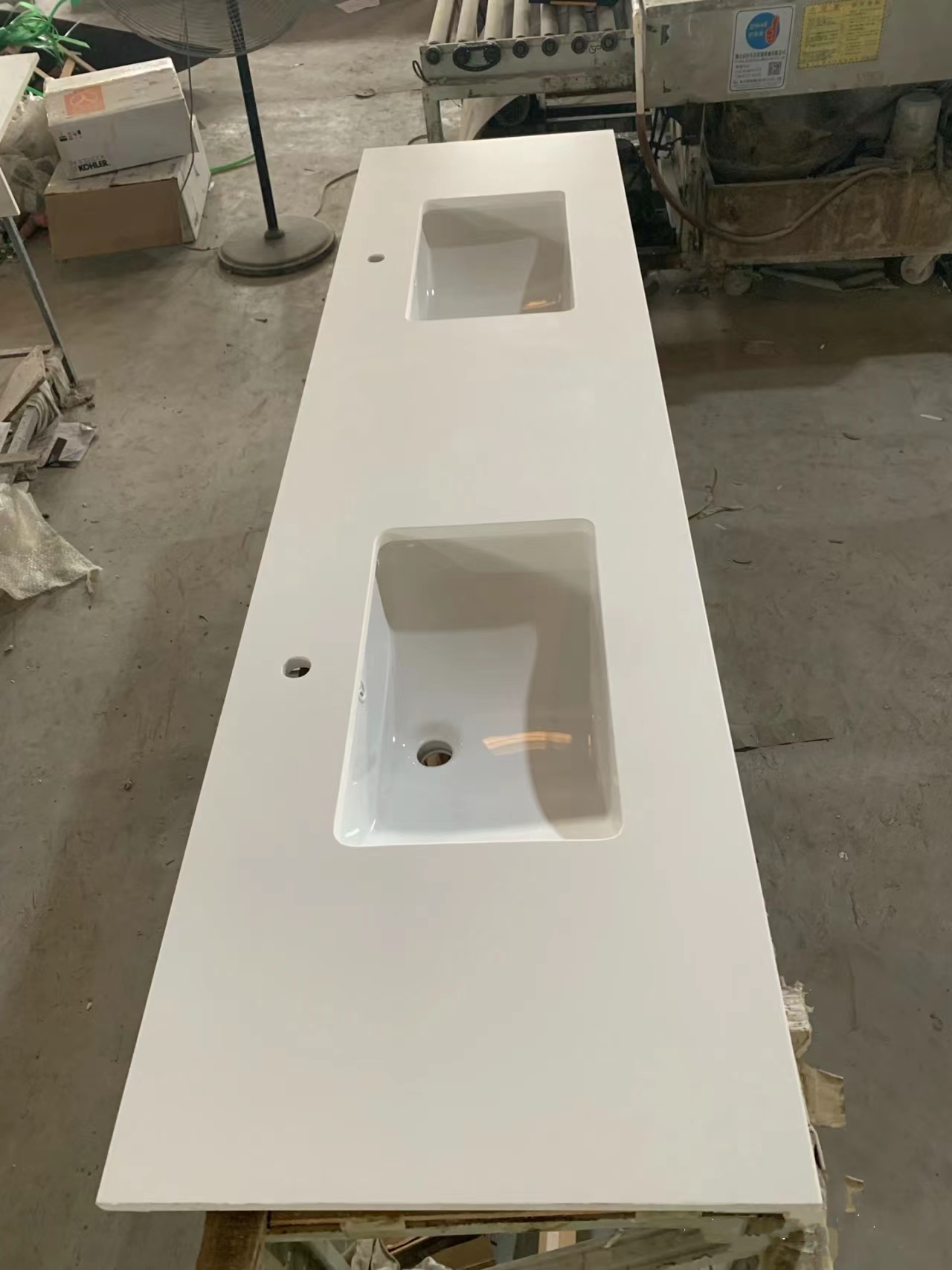 ARTIFICIAL QUARTZ STONE COUNTERTOP 2
