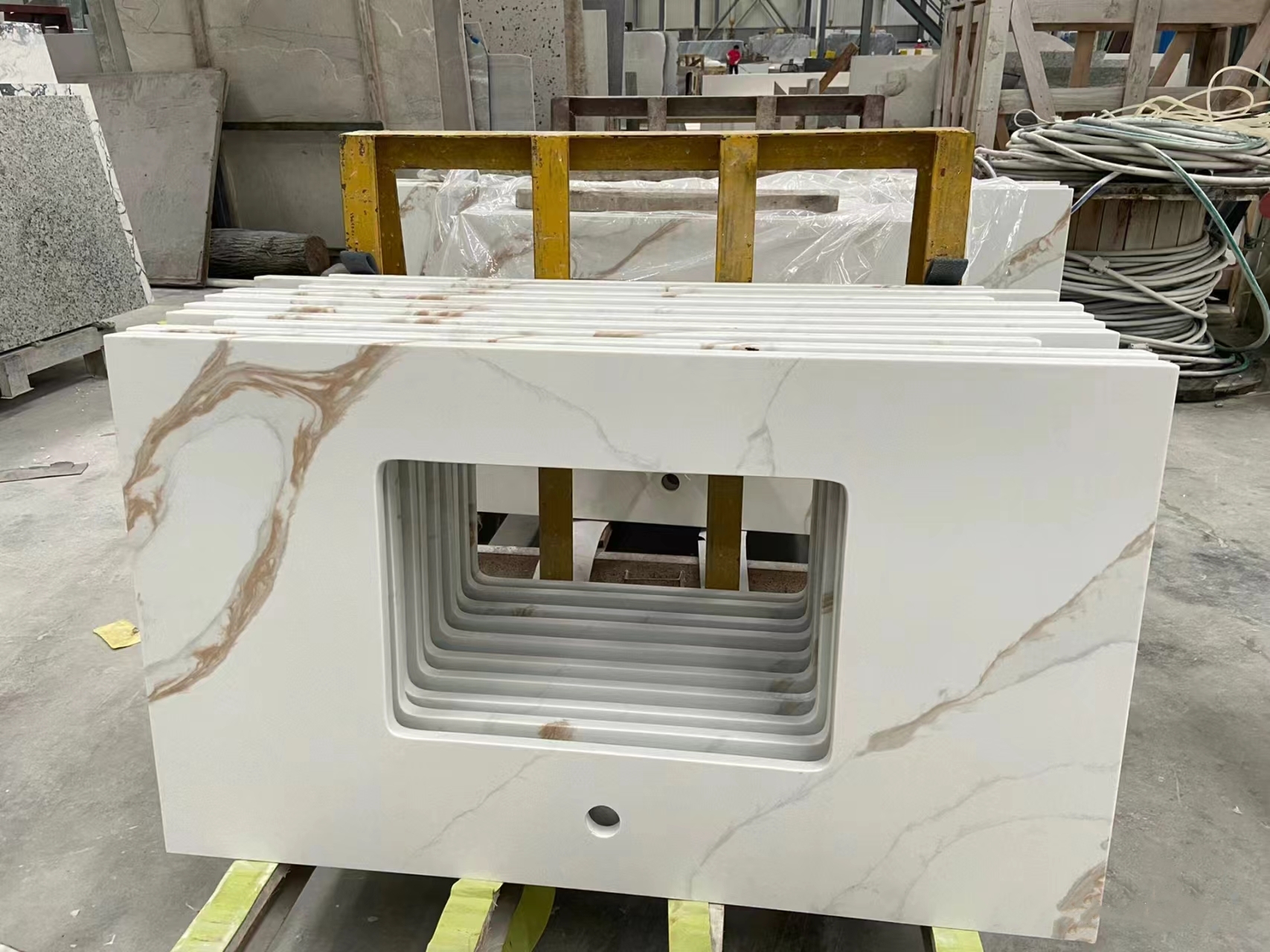 ARTIFICIAL QUARTZ STONE COUNTERTOP 2