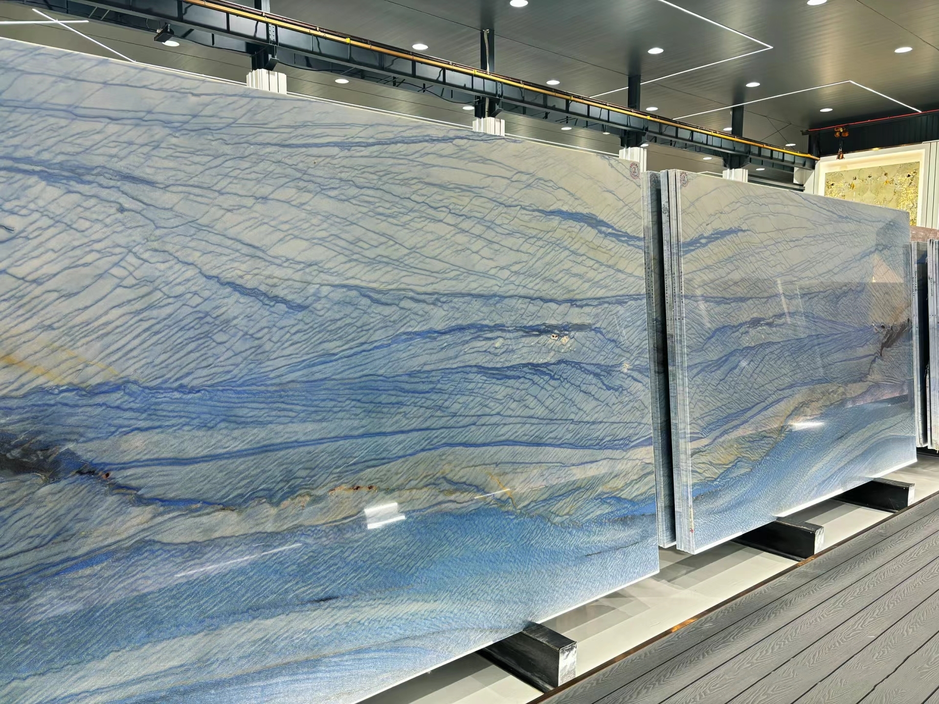 Azul Macauba Quartzite