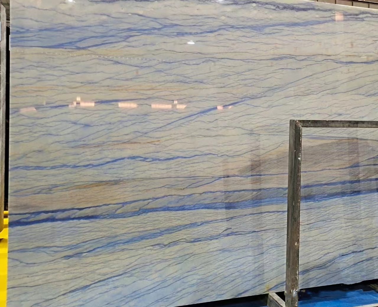 Azul Macauba Quartzite