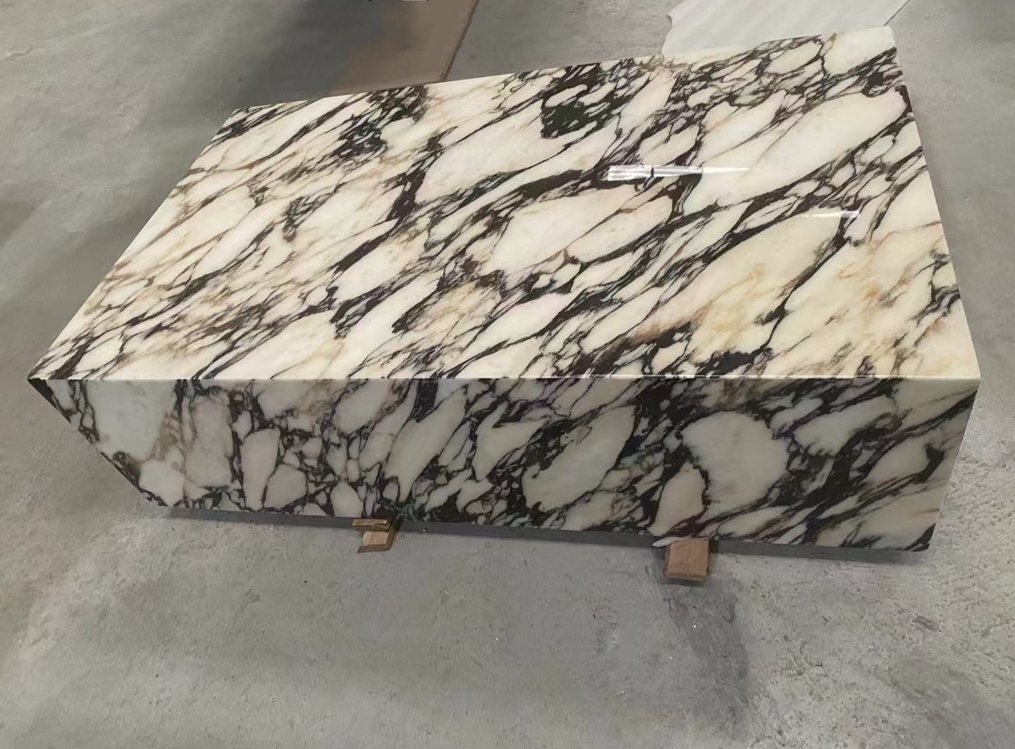 Calacatta Viola Purple Marble Plinth Bulgari Purple Marble Side Table Center Table 13