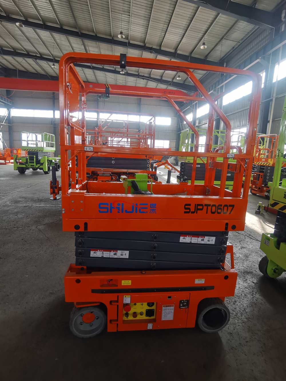 12 meters aerial work lift