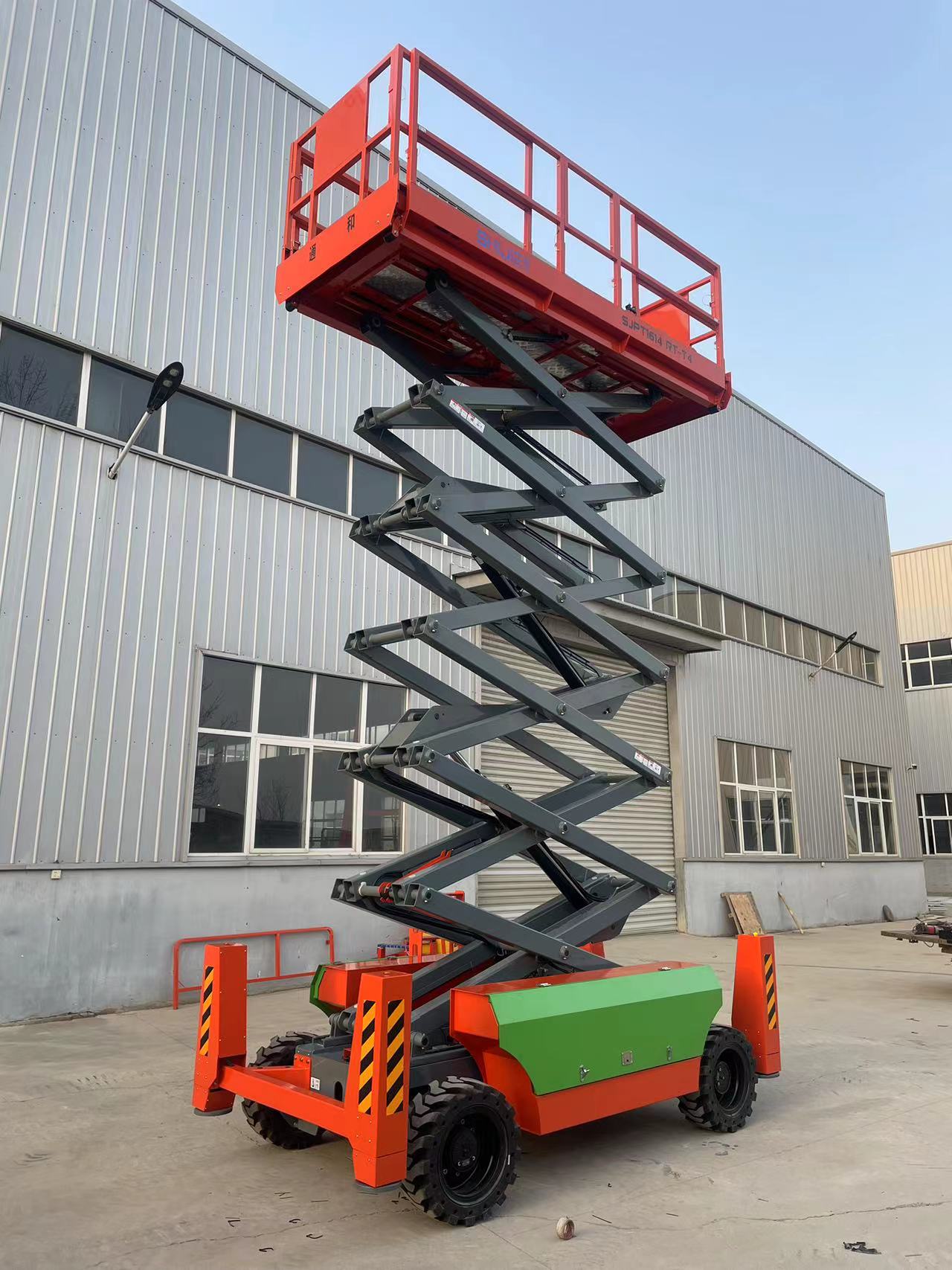 Electric scissor lift