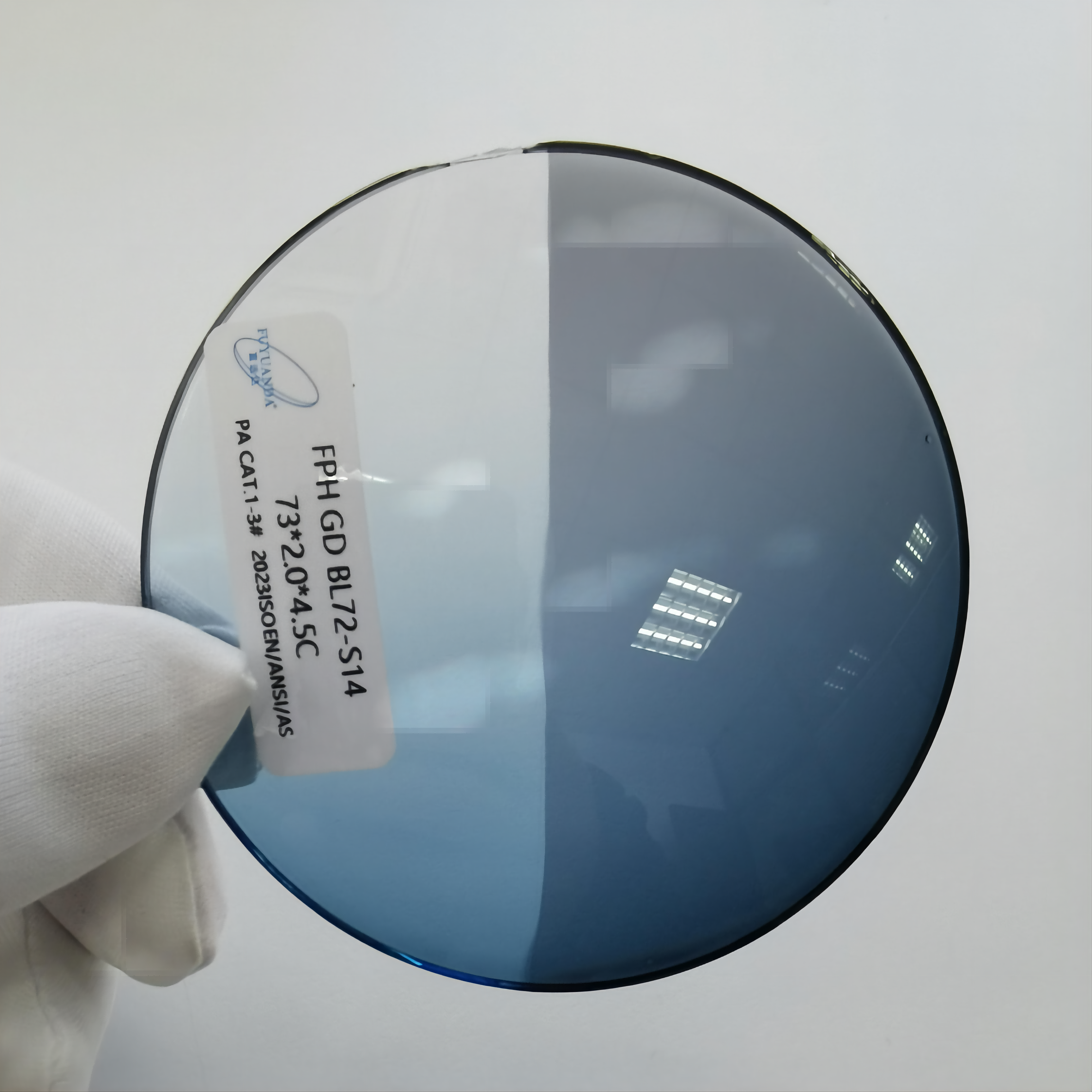 Photochromic Lens