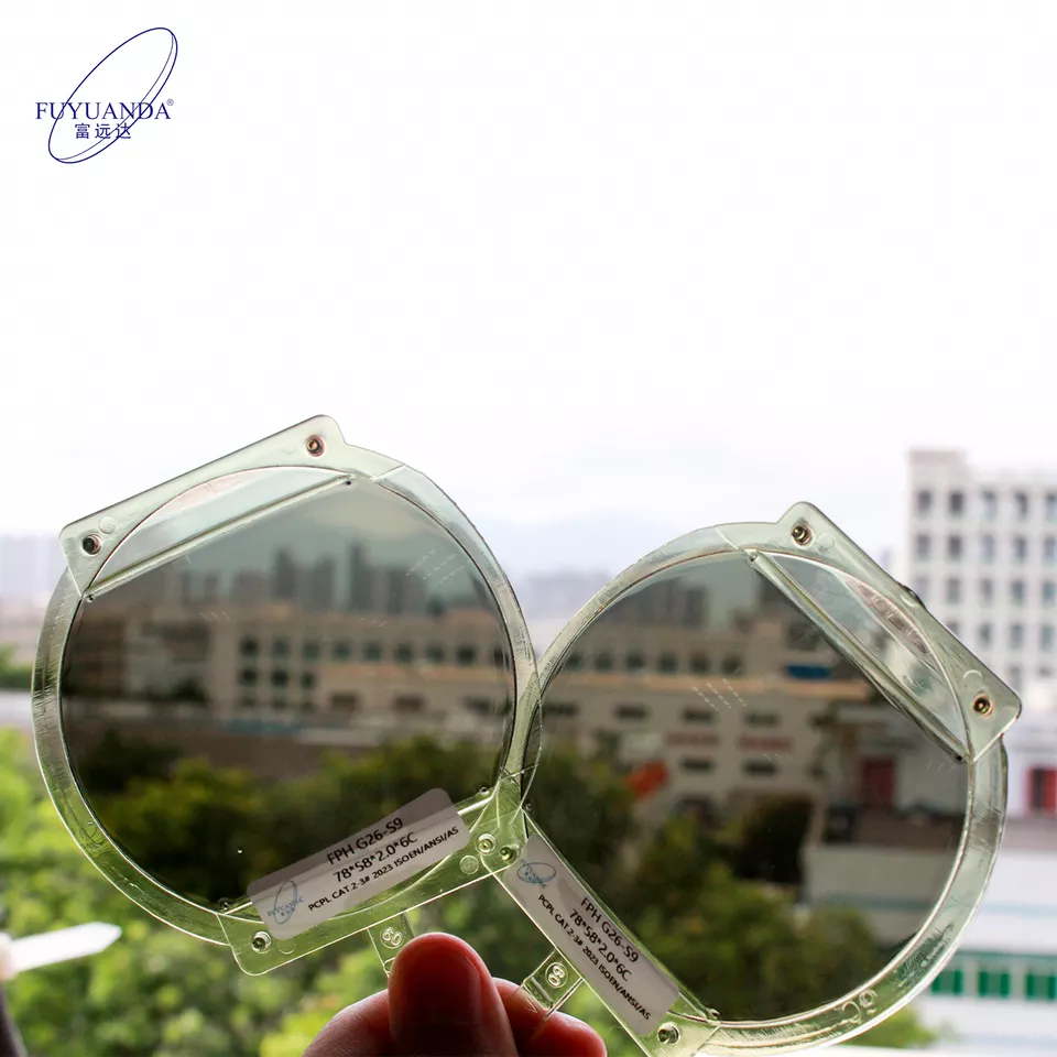 Photochromic lens