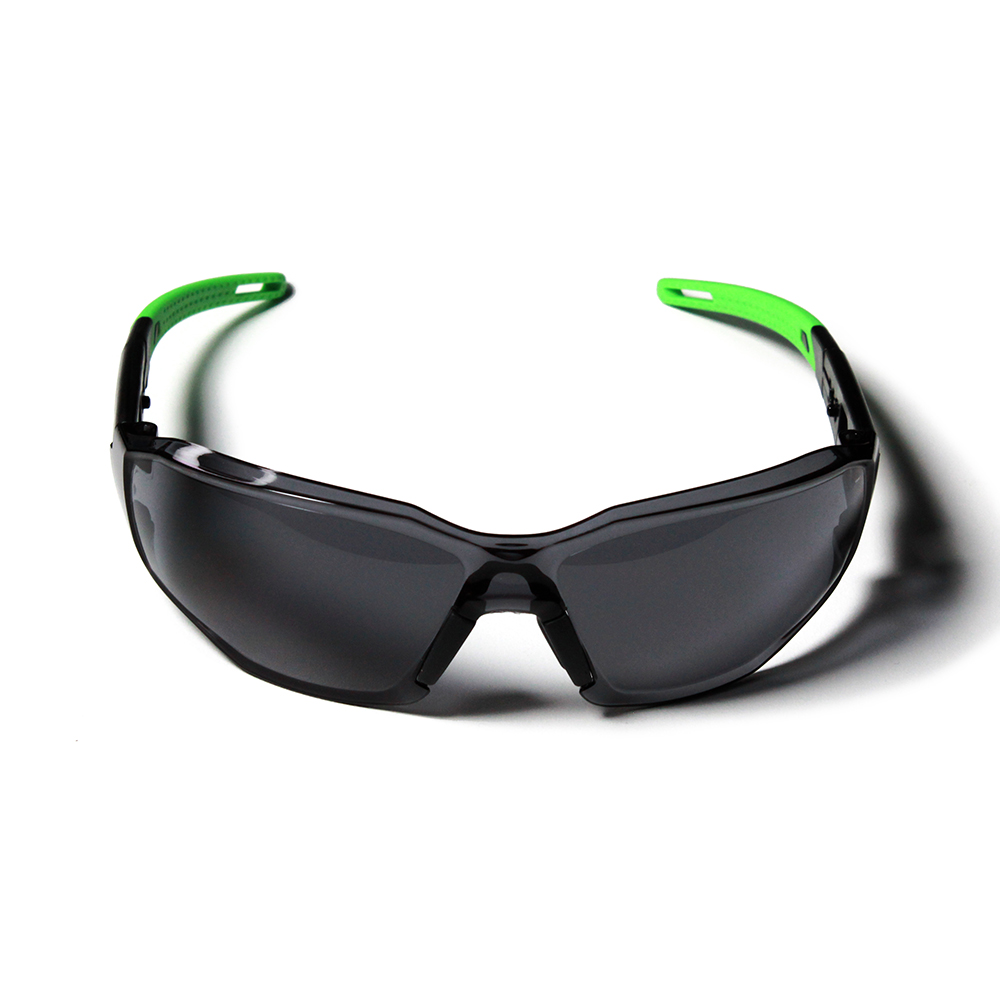 Side shield safety glasses