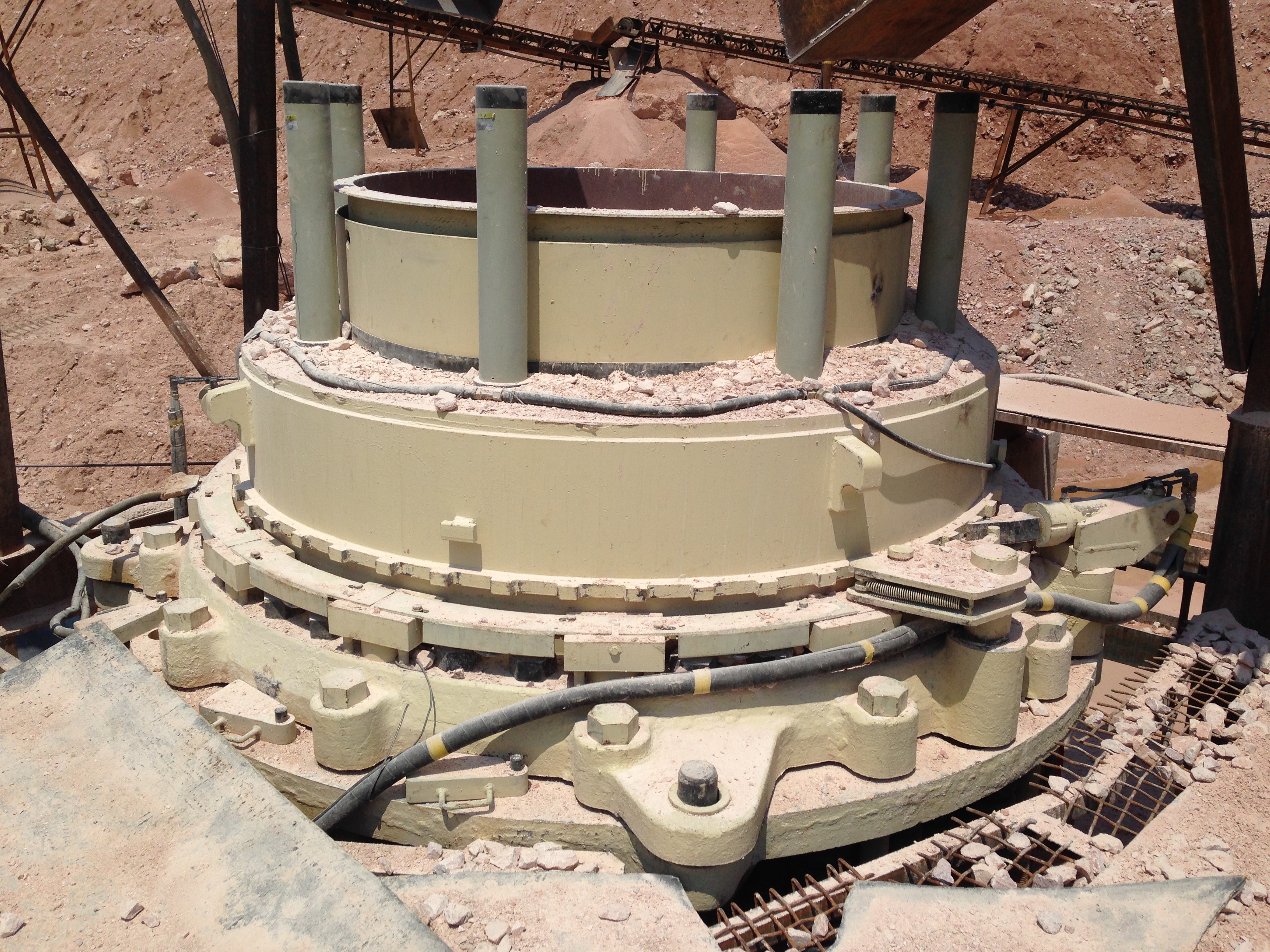 Por que o equipamento de moagem pode aparecer Fenômeno de “grossamento”