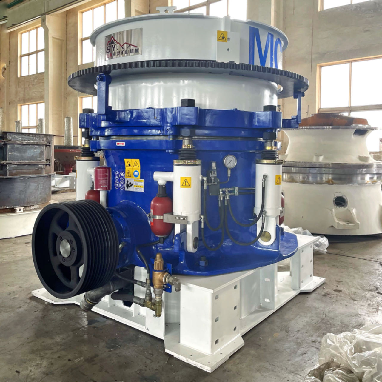 Quais são os tipos de equipamentos para máquinas para fazer areia de granito? Como escolher os fabricantes de equipamentos para fabricação de areia?