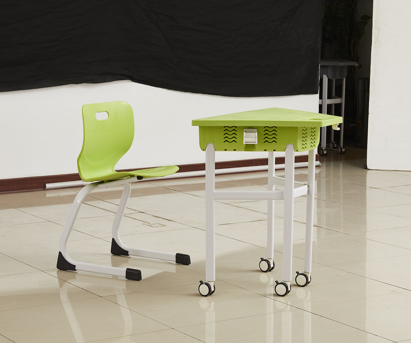 High End Stackable Classroom Desk For University
