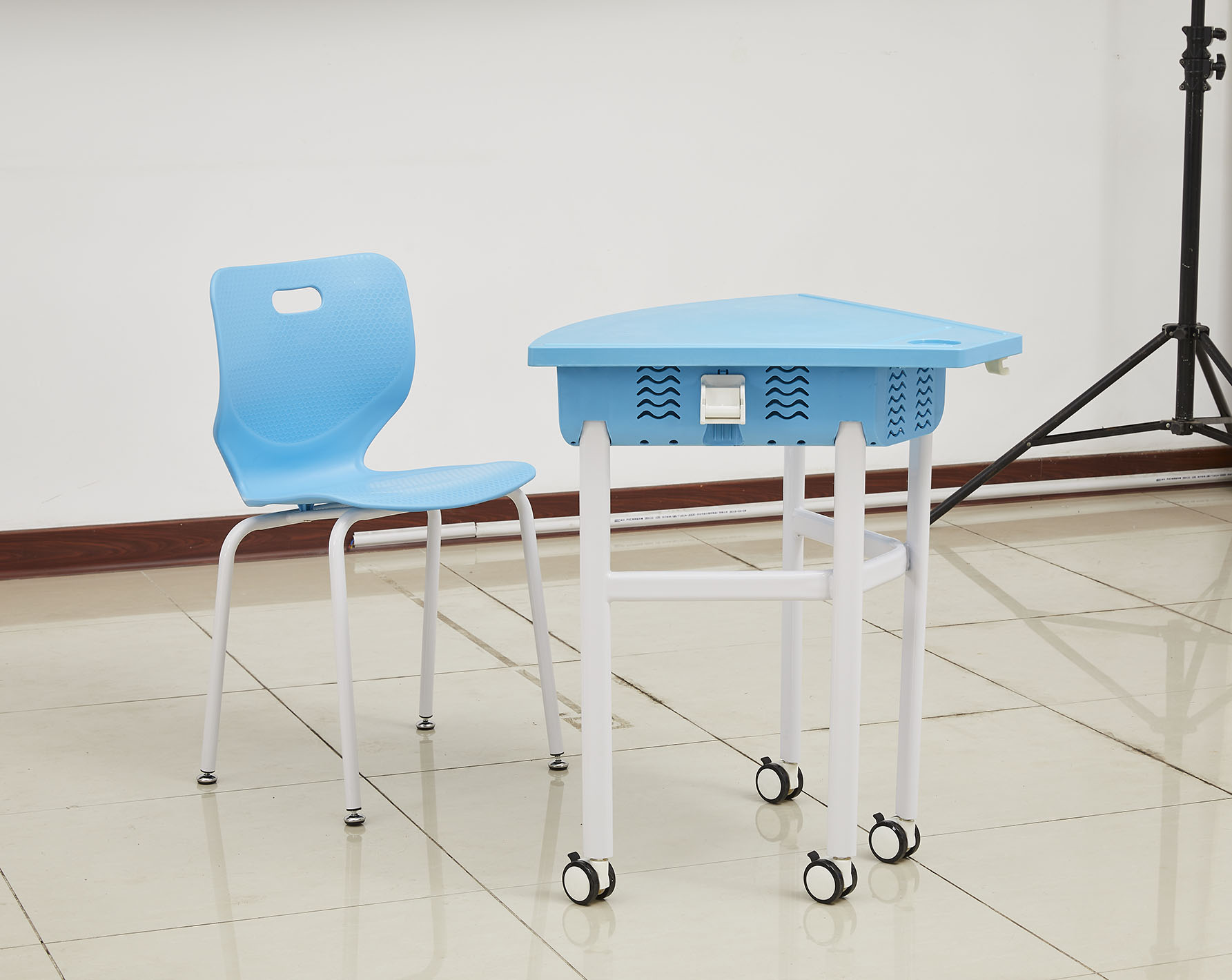 Mesa elementar portátil individual para sala de aula
