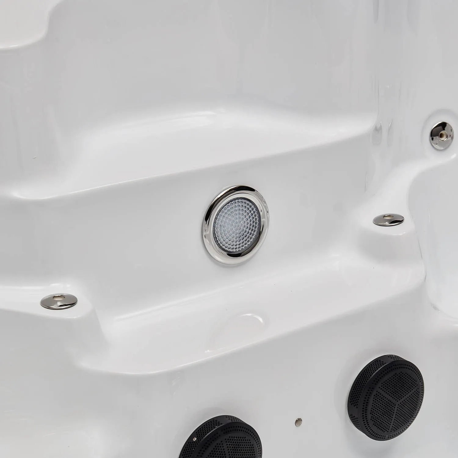 hydromassage bathtub