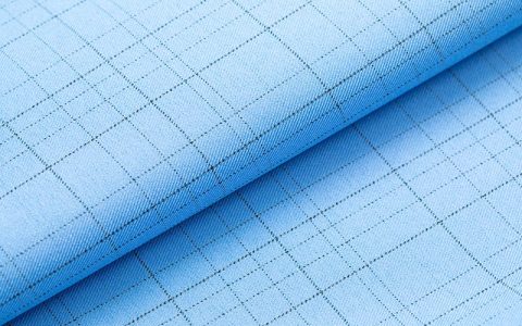 Unregelmäßiges Gitter aus antistatischem Gabardine-Stoff aus Polyester ESD für Arbeitskleidung