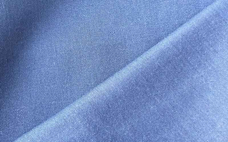 Flammhemmender Fleckenschutzstoff aus Baumwolle