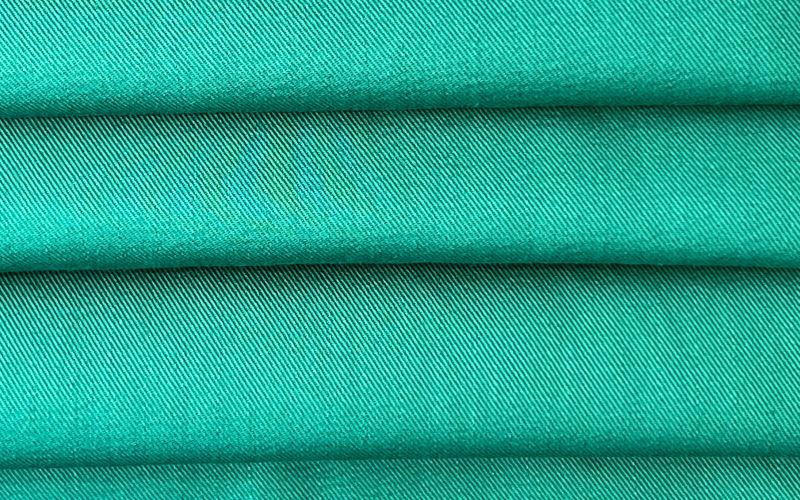 Flame retardant CVC twill fabric for workwear