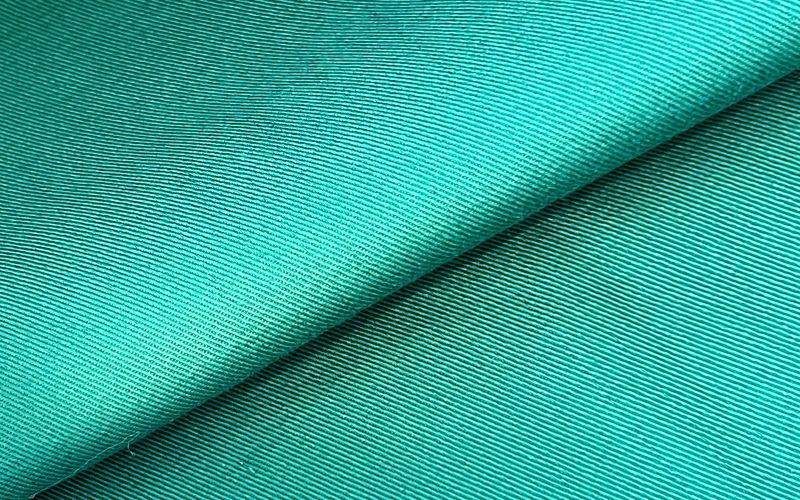 Flame retardant CVC twill fabric for workwear