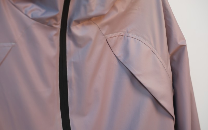 Chaqueta termocrómica: resistente al viento y al agua con revestimiento de PU