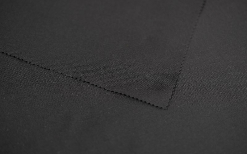 静電気防止・吸湿発散性ストレッチ0.7グリッド生地