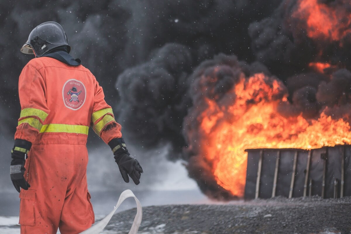 flame retardant polyester