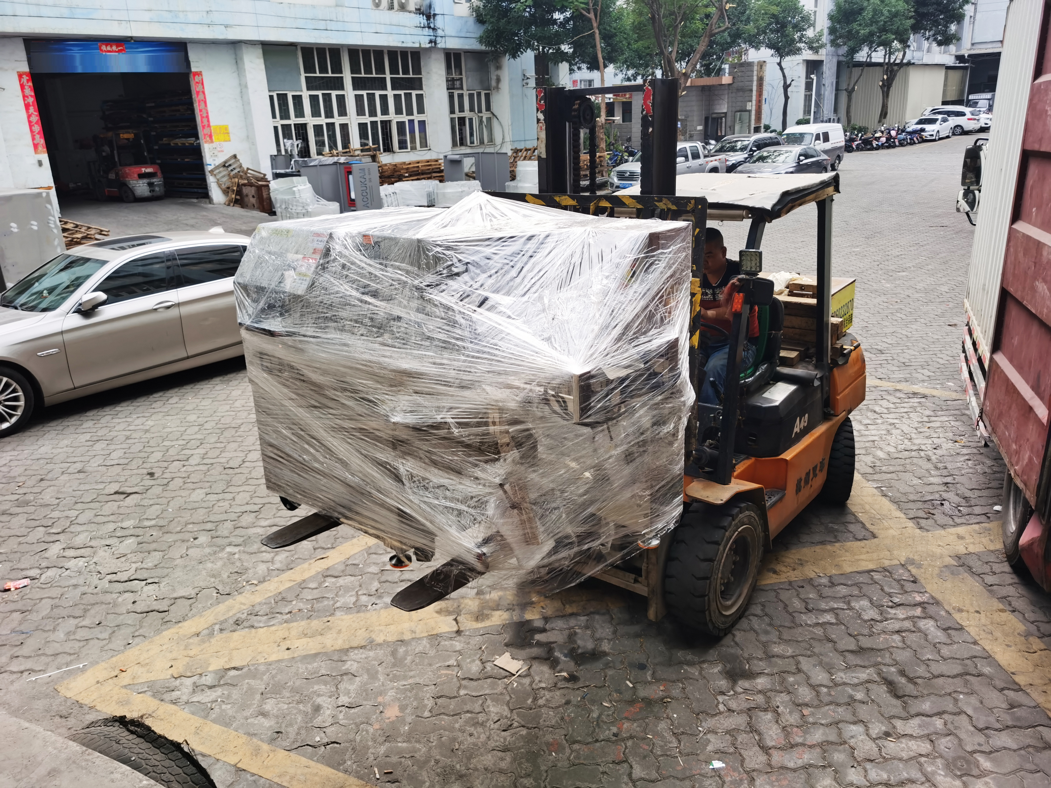 Freight and Delivery