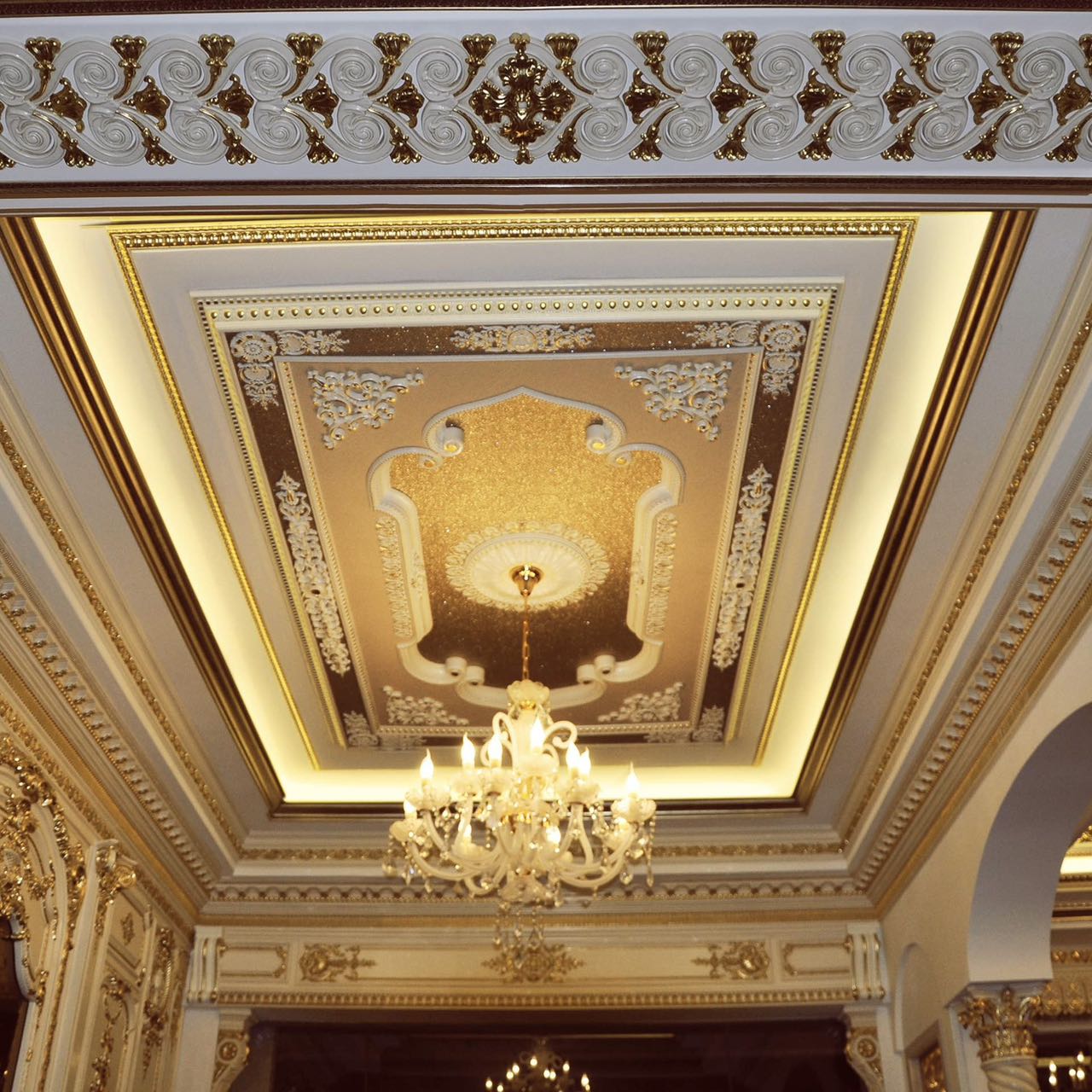 Marble-Patterned Moldings