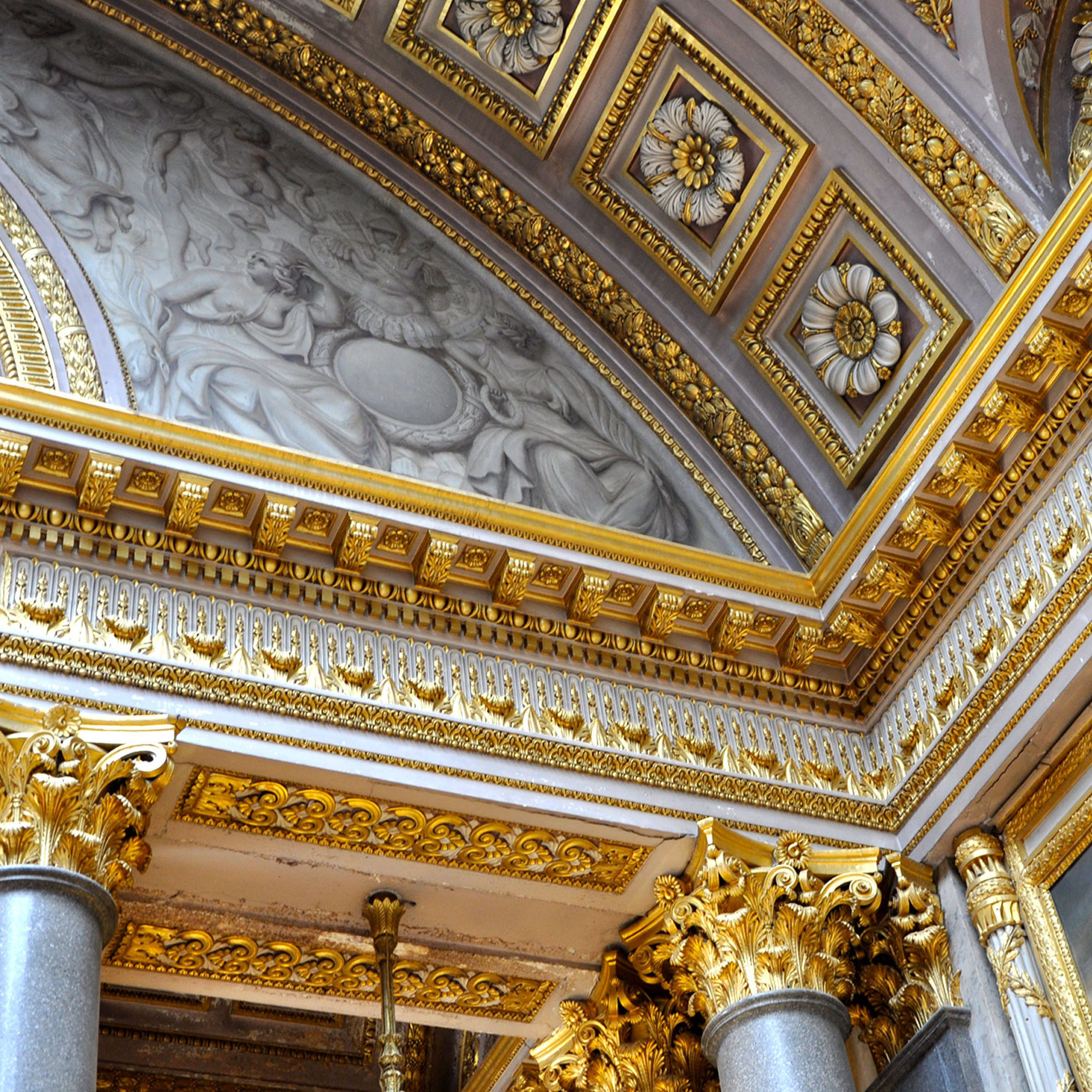 Neo-Classical Moulding
