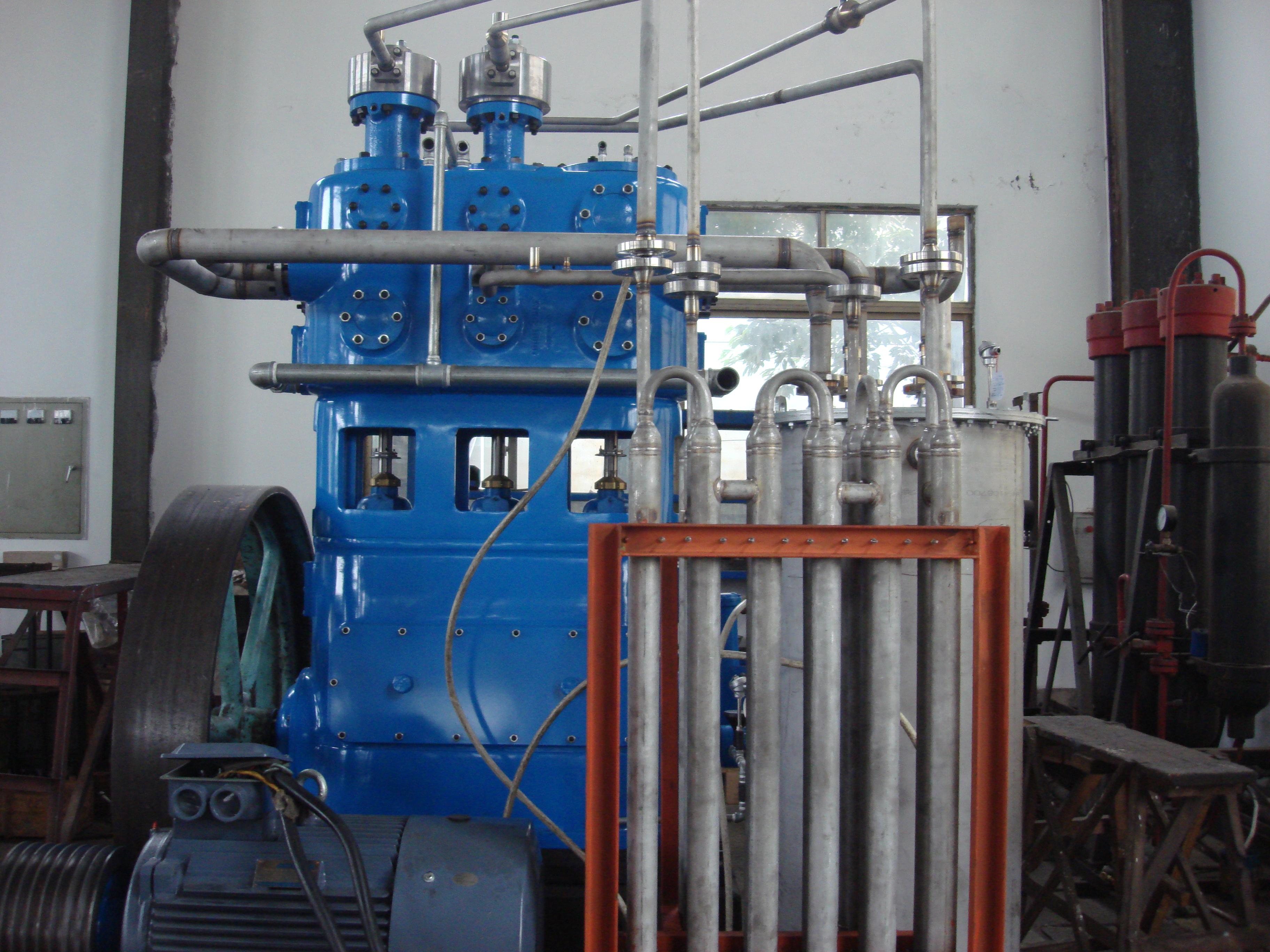 Diaphragm compressor