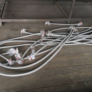 Insulated metal hose