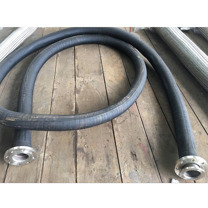 Insulated metal hose