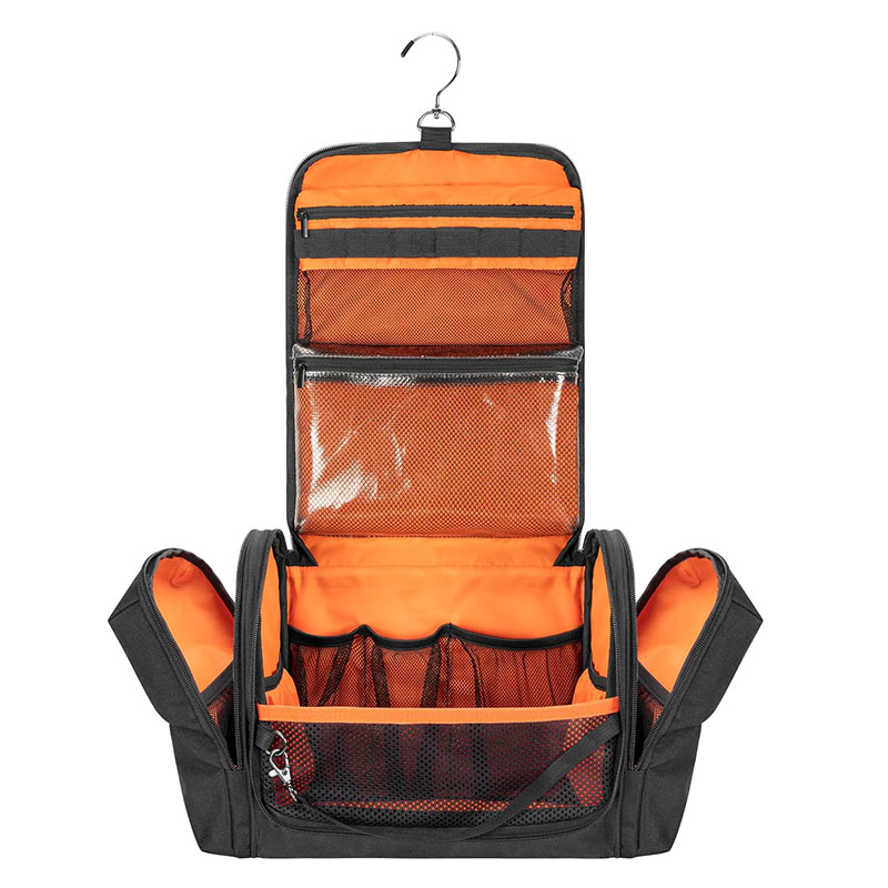 Design impermeabile nei kit da toeletta sospesi