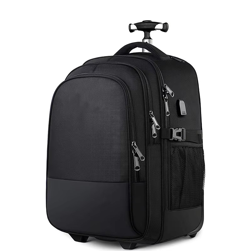 La meticolosa lavorazione artigianale dietro gli zaini con ruote